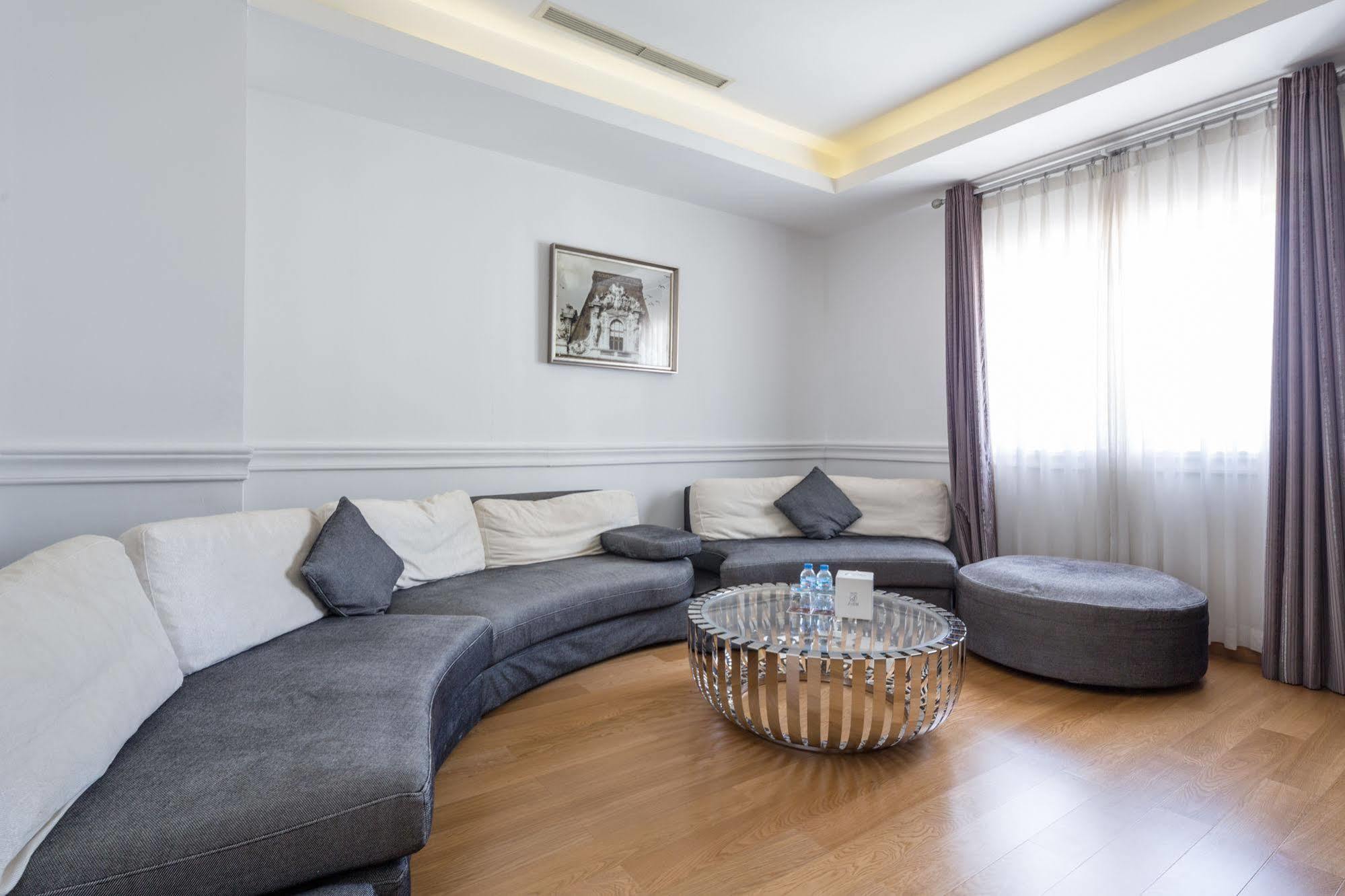 A&Em Hai Ba Trung Hotel 호치민 외부 사진