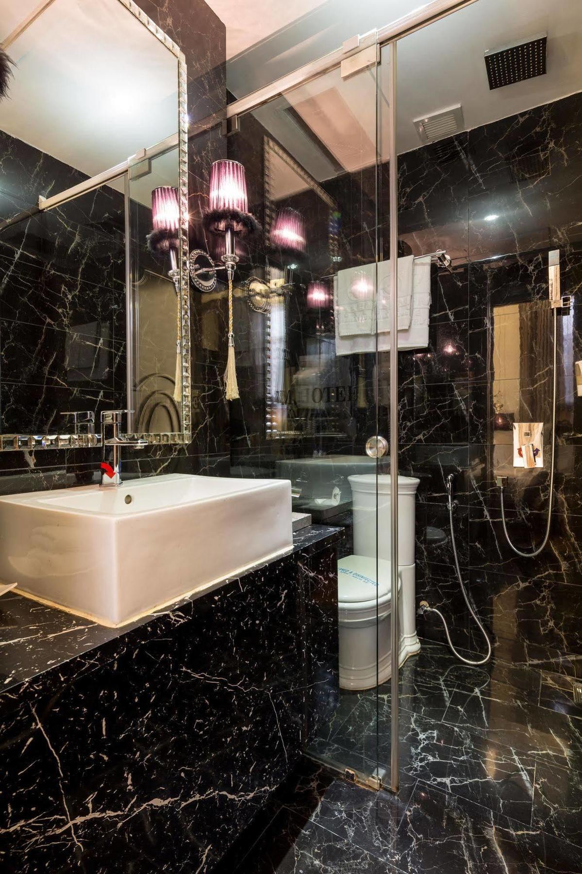 A&Em Hai Ba Trung Hotel 호치민 외부 사진