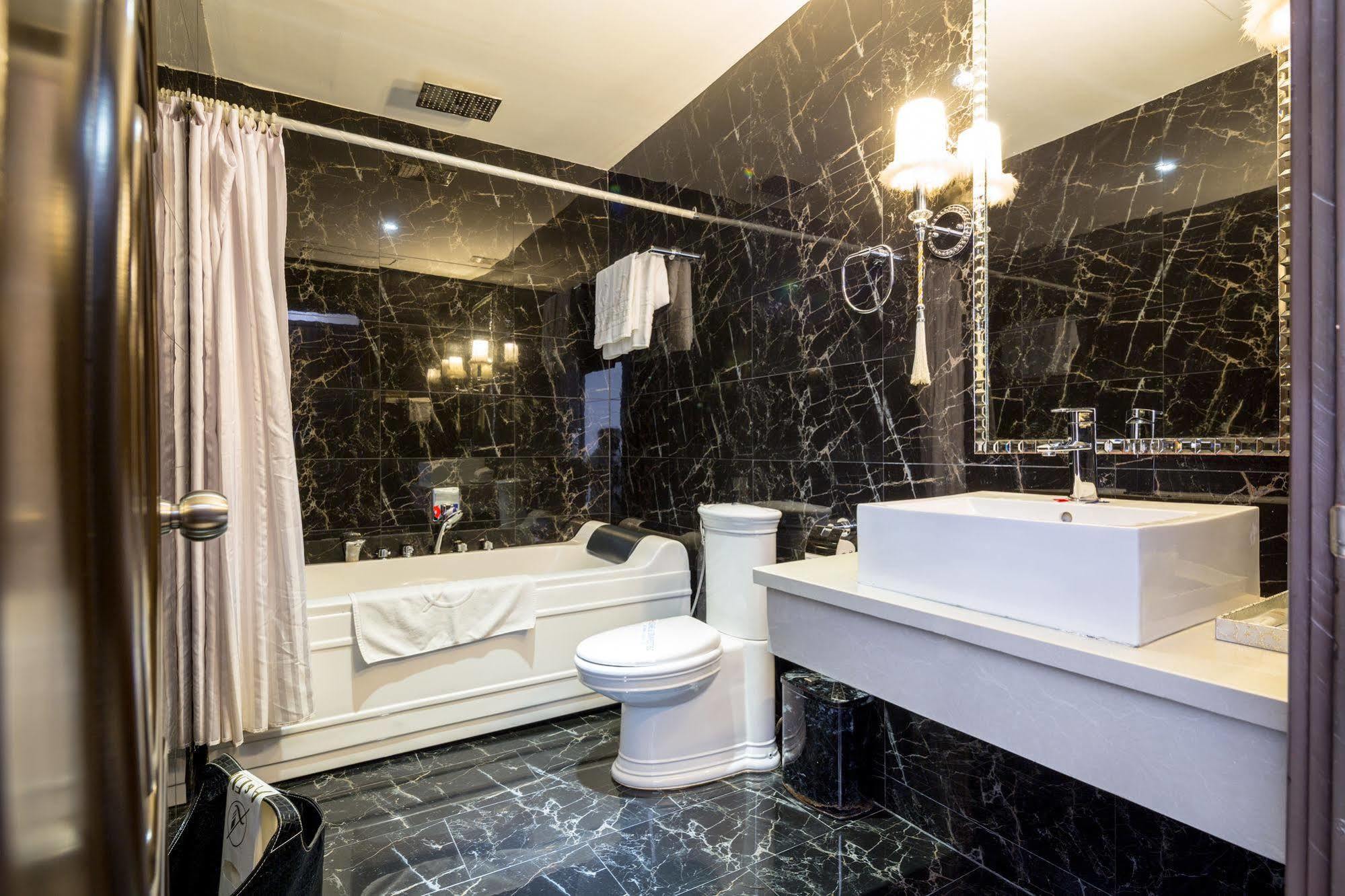 A&Em Hai Ba Trung Hotel 호치민 외부 사진